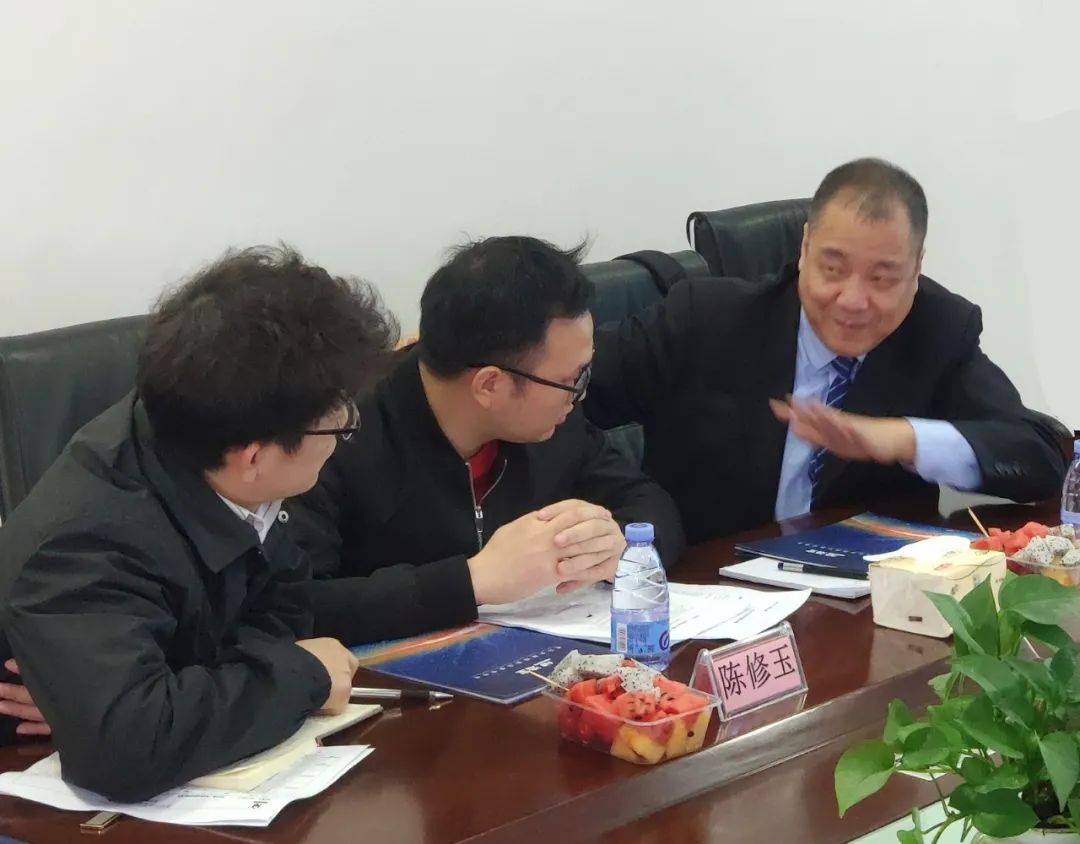 華中科技大學(xué)吳懿平教授與浩寶研發(fā)人員座談